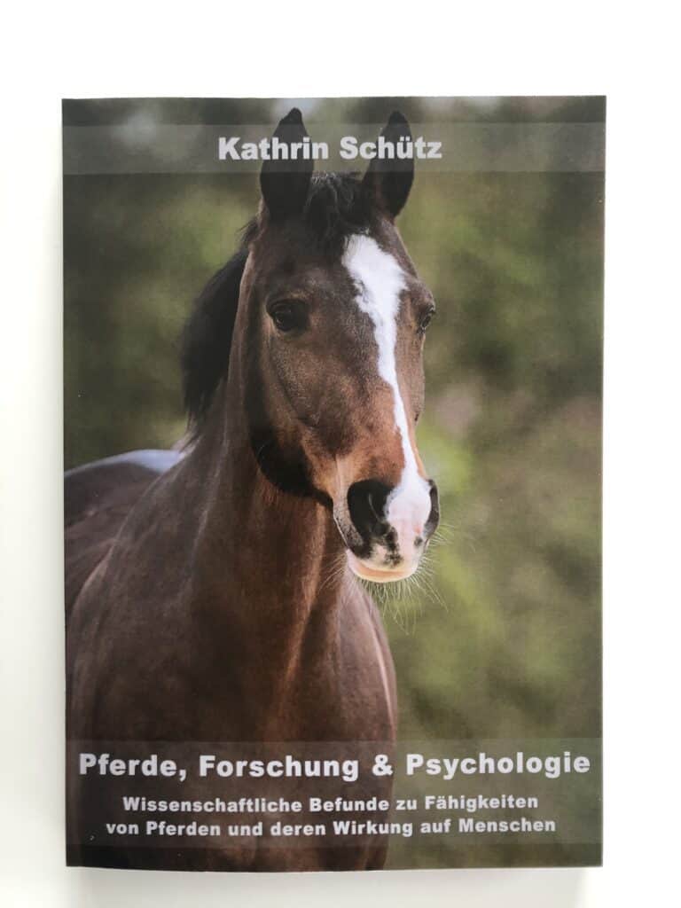Buch von Prof. Dr. Kathrin Schütz Pferde, Forschung und Psychologie